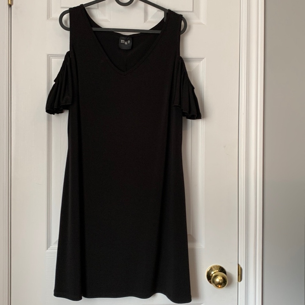 M&E black cold-shoulder sleeve above the knee length dress.